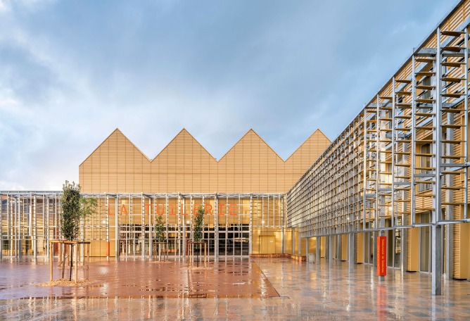 Centro Cultural «La Tuilerie» por Ferrier Marchetti Studio. Fotografía por Luc Boegly.