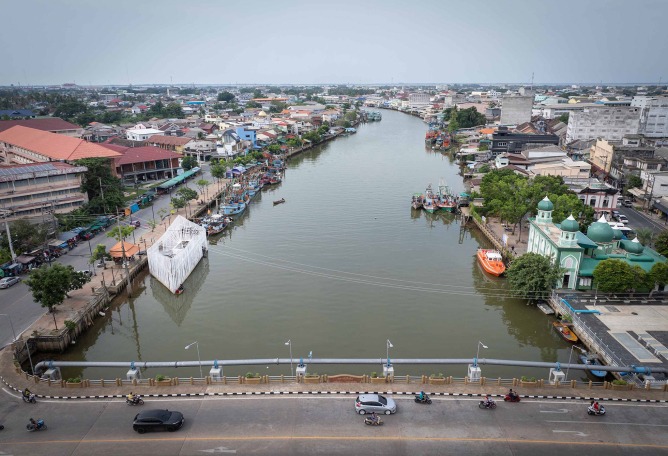 Pattani Fishermen Community Hub by HAS design and research. Photograph by Rungkit Charoenwat. Images courtesy by Jenchieh Hung + Kulthida Songkittipakdee / HAS design and research.