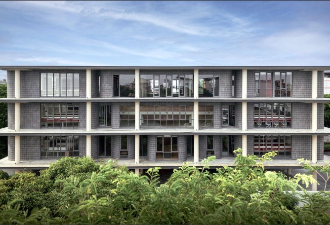 "NICE CALL (NCP)" by Junsekino Architect and Design. Photograph by DOF SkyGround.
