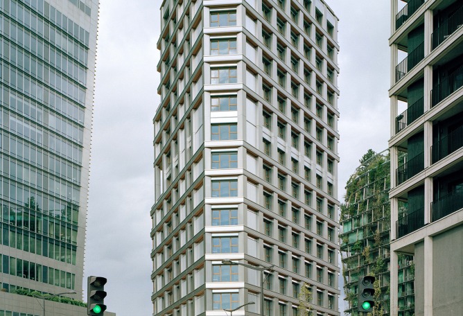 "La Tour Commune" by Vincent Lavergne + Atelier WOA. Photograph by Séverin Malaud.
