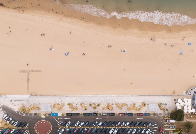 Paseo Marítimo de Comillas por Héctor Navarro + arkhitekton. Fotografía por Imagen Subliminal.