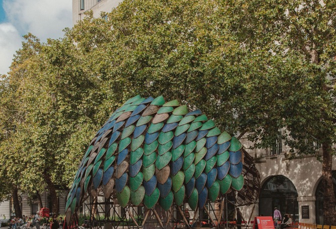 El Escudo Pangolín por Studio Saar + Atelier One. Fotografía por Secure.