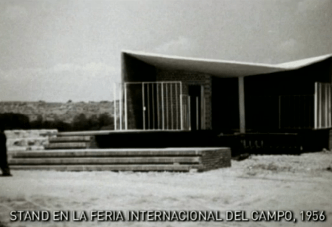 Stand en la Feria Internacional del Campo, 1956. Rafael Aburto, Arquitecto (1913-2014).