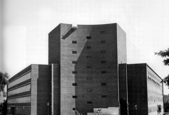 Opening Miguel Fisac Y Alejandro De La Sota Mirada En Paralelo Ii The Strength Of Architecture From 1998