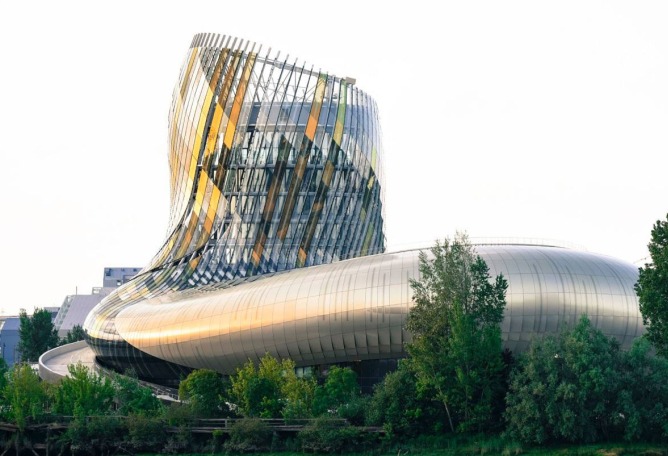 Exterior view. Cité du Vin by X-TU. Photography © Anaka