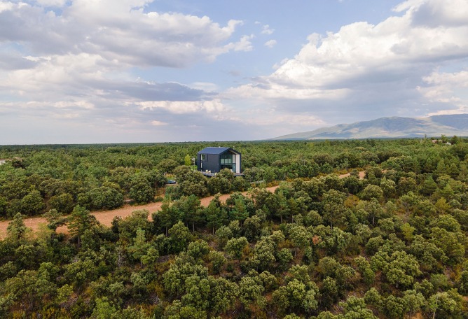 Granero House by Alberich-Rodríguez Arquitectos. Photograph by Imagen Subliminal
