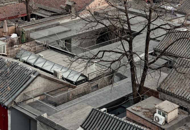 From, a traditional to a dynamic space. Folding Courtyard by