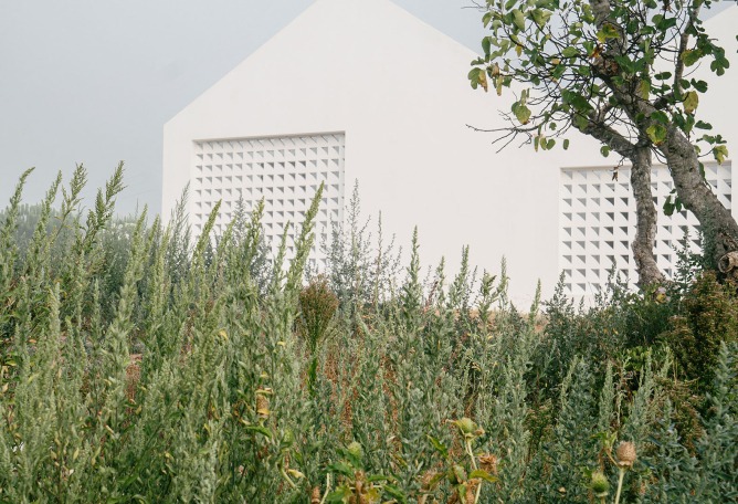 CASA MÃE por Atelier Data. Fotografía por Richard John Seymour.