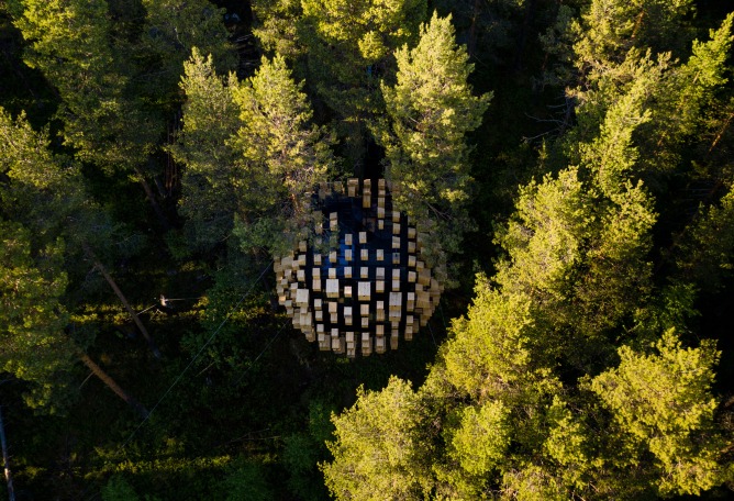 Biosfera por BIG. Fotografía por Mats Engfors.