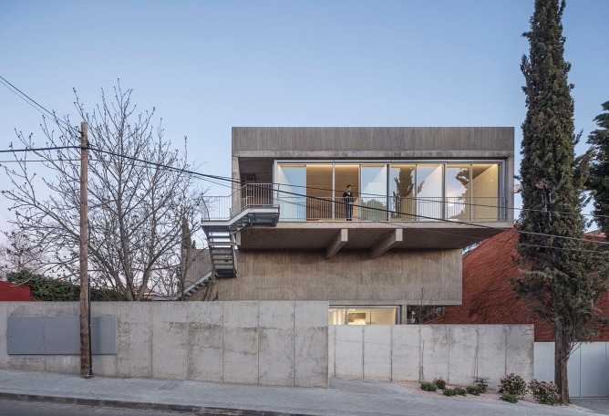 GT3 House by Bojaus. Photograph by Montse Zamorano.