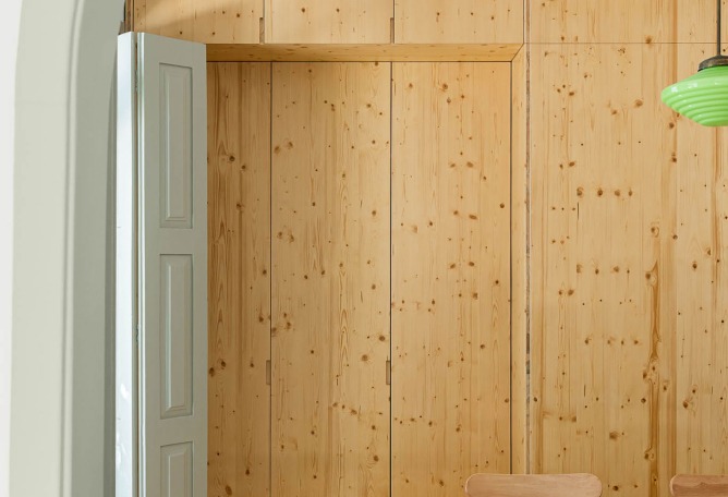 House in Bencanta by Filipe Pina. Photography by Ivo Tavares Studio.