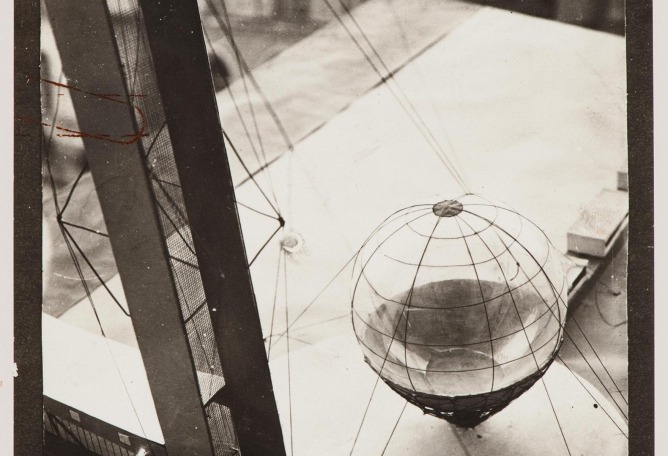 The diploma project model for the Lenin Institute and Library, Moscow, 1927. Canadian Centre for Architecture. 