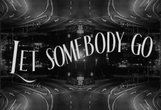 Let Somebody Go por Coldplay X Selena Gomez