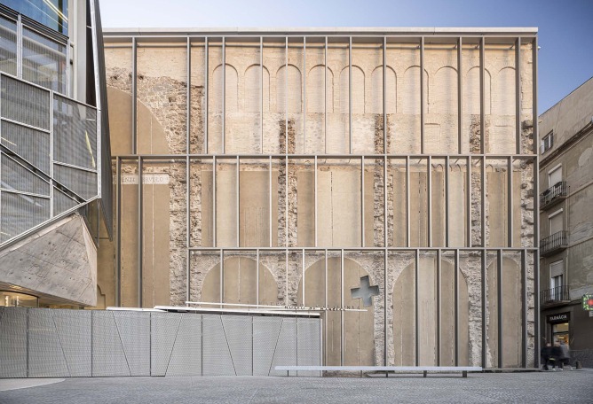 Nueva fachada de entrada al Museo Barroco de Cataluña por David Closes. Fotografía por Adrià Goula.