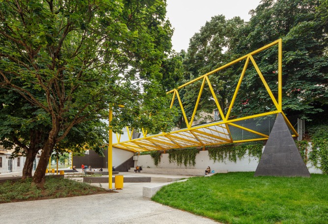 Plaza El Sol por ELE arkitektura + TARTE. Fotografía por Aitor Estevez.