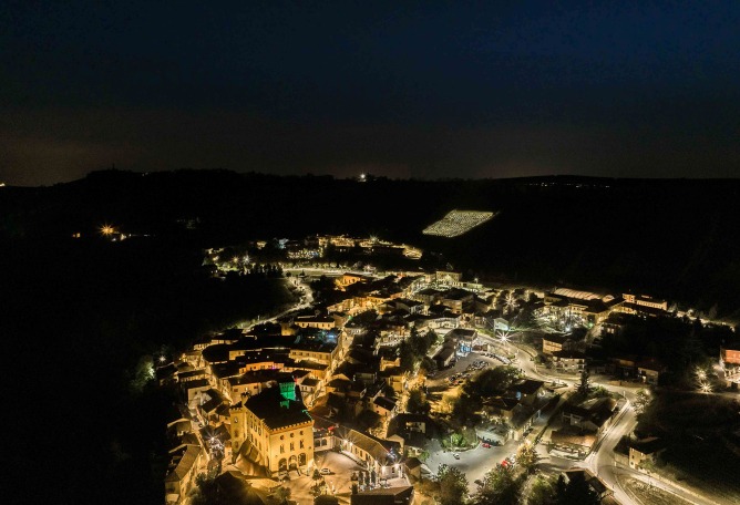 Terlo Night Harvest by Emilio Ferro. Photograph by Tiago e Tania