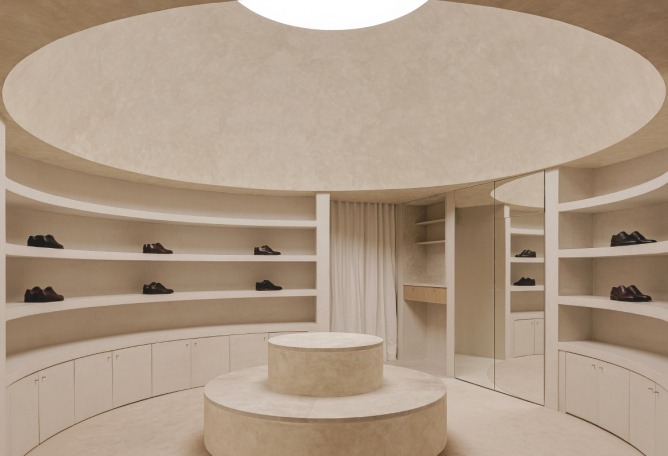 Diplomatic store by estudio DIIR. Photograph by David Zarzoso.