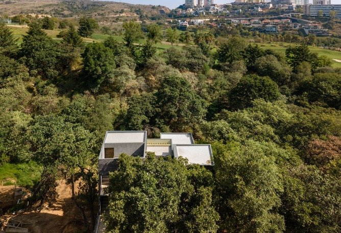 Casa CAB by Estudio MMX. Photograph by Rafael Gamo