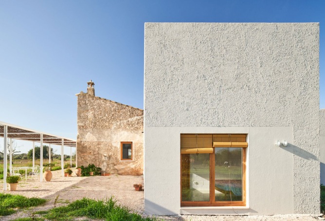 Habitar el campo por Flexoarquitectura + Bàrbara Vich. Fotografía por José Hevia
