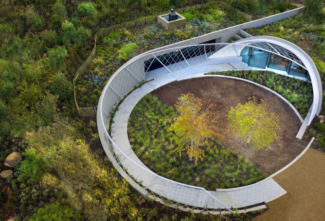 Garden Cafe by Steyn Studio, Meyer & Associates and Square One Landscape Architects. Photograph by Dook