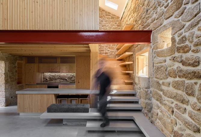 Rural House by HBG Architects. Photograph by Ricardo Oliveira Alves