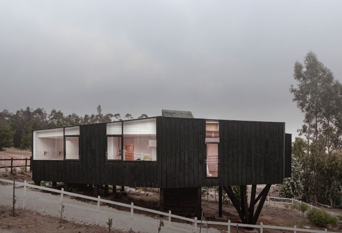 Casa Catalina por Ignacio Rojas Hirigoyen. Fotografía por Pablo Casals Aguirre