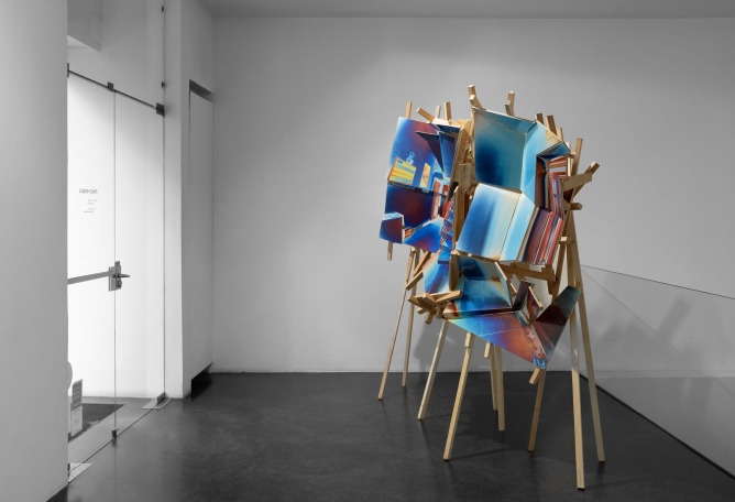 Room view. "Surface variations" by Isidro Blasco. Photograph by Frederic Ramirez.