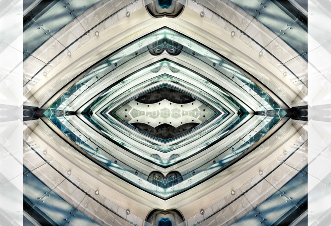 Geometrical 2. 125x125 cm. Sublimation Printing / Cromaluxe. Editing of 7 ej. + 1 P.A. / 2018. Courtesy of Jesús M. Chamizo Photographer