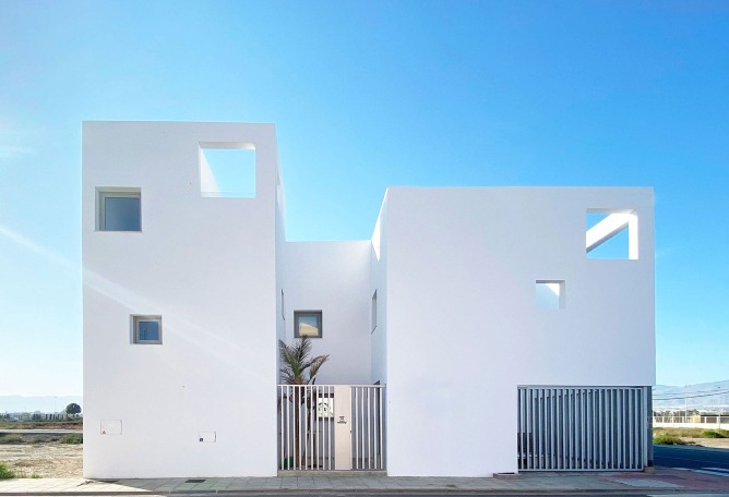 Casas Costacabana por Jose Moreno Ferre, Javier Peña Alcalde. Fotografía cortesía de med.arquitectos.