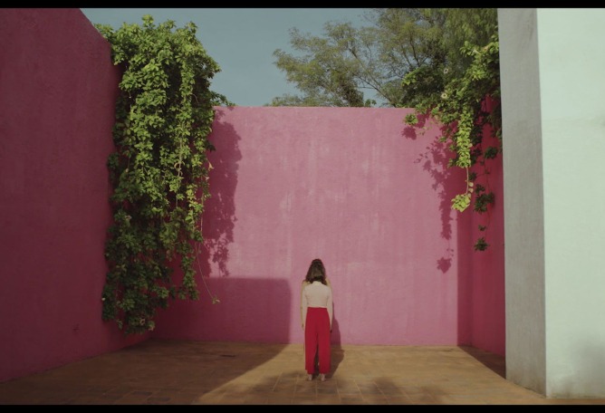 Luis Barragan’s Casa Gilardi by Andrés Arochi
