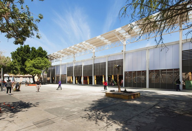 Imagen del exterior. Rehabilitación del Mercado de la Purísima por Bandada Studio. Fotografía © Jaime Navarro.