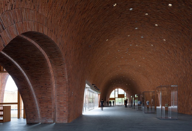 Studio Zhu Pei, Jingdezhen Imperial Kiln Museum. Jingdezhen, Jiangxi, China, 2016–2020. Reuse, Renew, Recycle: Recent Architecture from China. Curator, Martino Stierli. Photography by Schranimage.