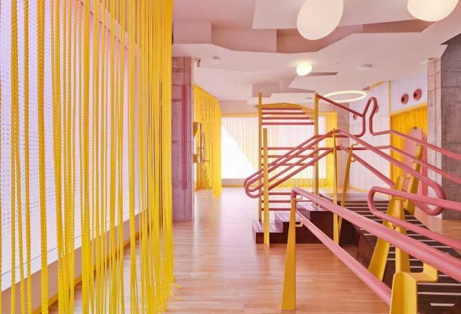 Clinical space Nexus8 by Magicarch. Photograph by Jonatan Berna, David Frutos