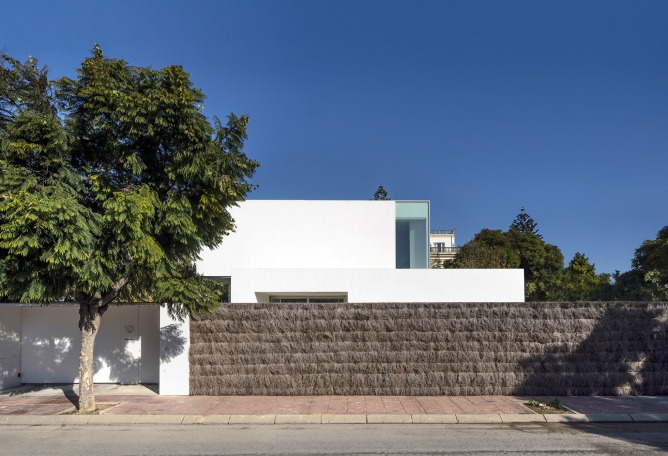 Casa PSM por OOOA Arquitectos. Fotografía por Jesús Granada