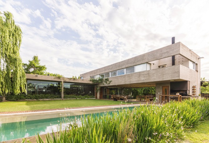 Casa KM por Pablo Gagliardo. Fotografía por Ramiro sosa