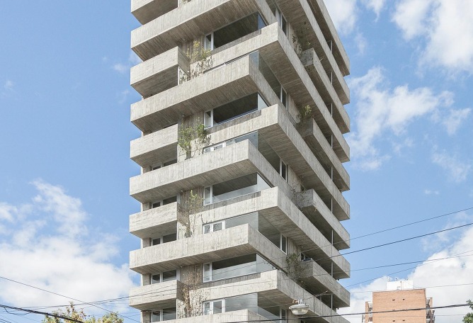Pueyrredón 1101 in Rosario, Santa Fe, by Pablo Gagliardo. Photograph © Ramiro Sosa