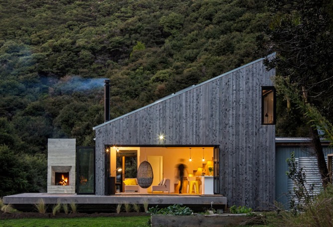 Back Country House by LTD Architectural. Photograph © Jo Smith 