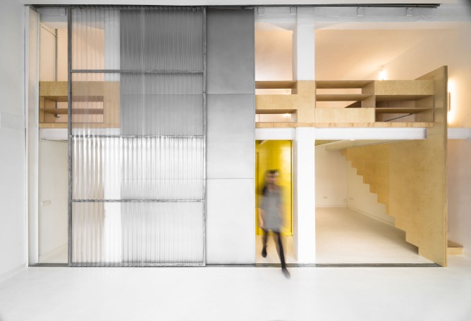 MULTIPLYING ARCHITECTURES (II). Loft Renovation by Idearch. Courtesy of the architects
