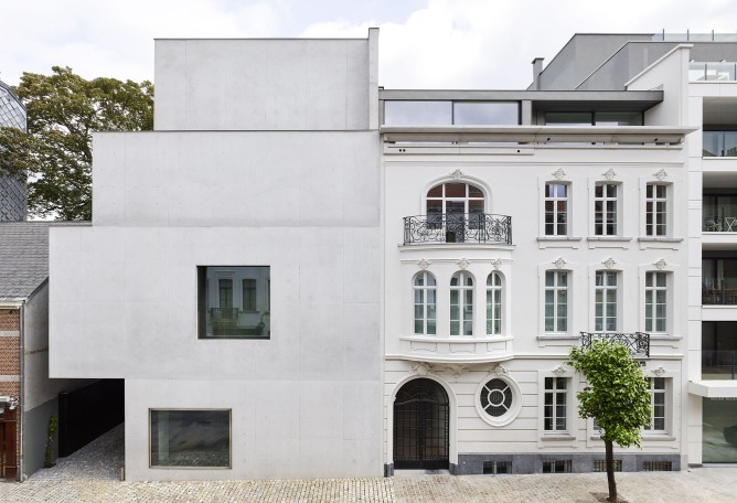 Extension of the Xavier Hufkens headquarters by Robbrecht en Daem. Photograph by HV-studio.
