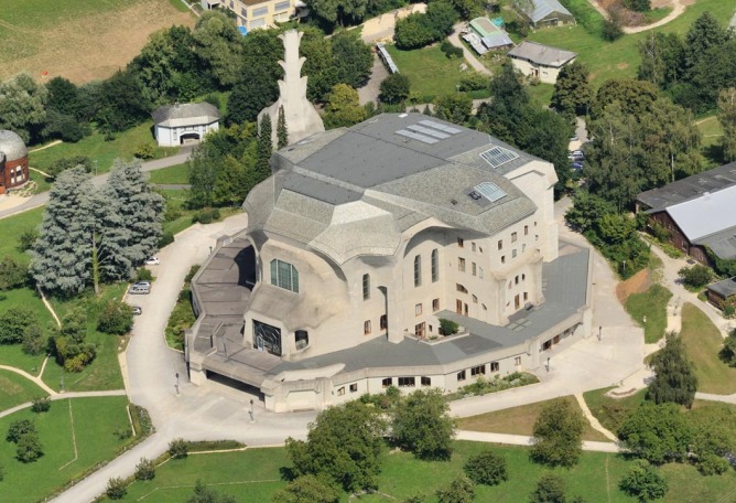 Aerial view. At the edge of expressionism, Rudolf Steiner II. Photography © Wikipedia.