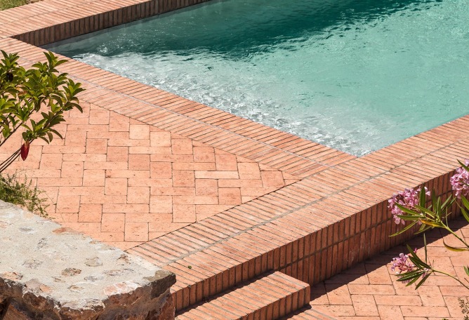 Landscaping project Terra Dominicata Hotel & Winery by SCOB. Photograph by Adrià Goula
