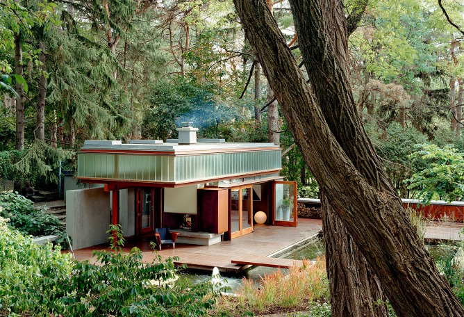 Ravine Guest House by Shim-Sutcliffe Architects. Photograph by RAIMUND KOCH/Courtesy of RAIC