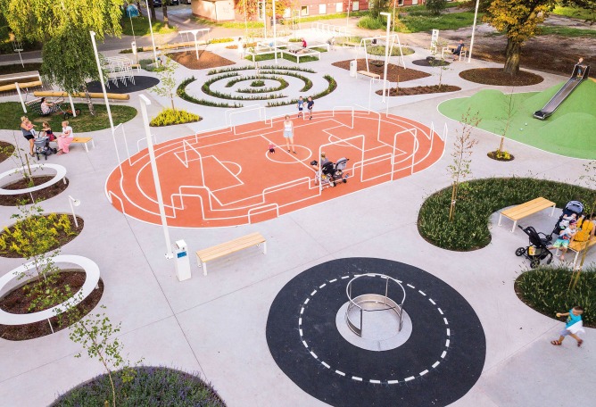 Multifunctional public space - activity zone in Chorzów by SLAS architects. Photograph by Michał Kopaniszyn.