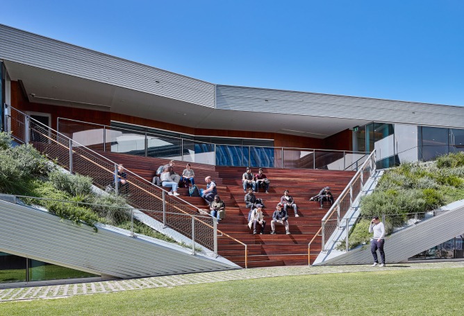 UniSA Pridham Hall Adelaide by Snøhetta. Photograph by Mark Syke. 