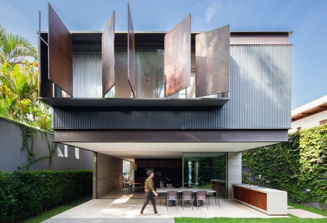 Casa Bento por FCstudio. Fotografía por André Mortatti.