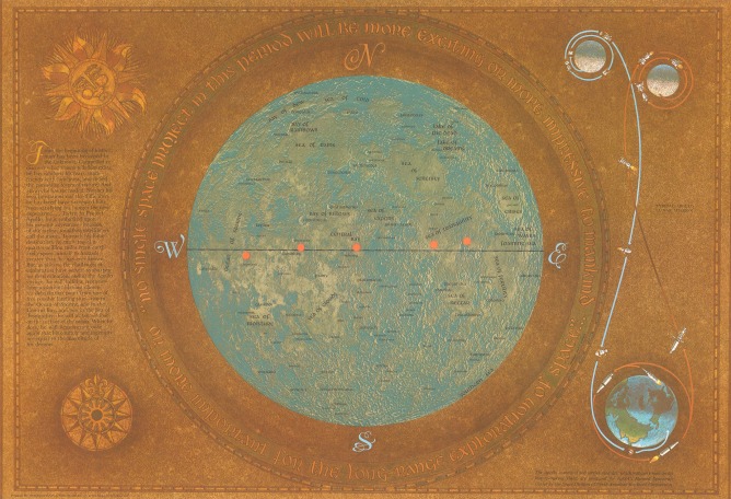 Mapa norteamericano de Rockwell de la luna. Producido por el fabricante aeroespacial North American Rockwell y publicado en 1969, antes del aterrizaje del Apollo 11 Moon en julio. Este mapa muestra los cinco sitios potenciales de aterrizaje, así como un diagrama de la Misión de aterrizaje lunar de la NASA.