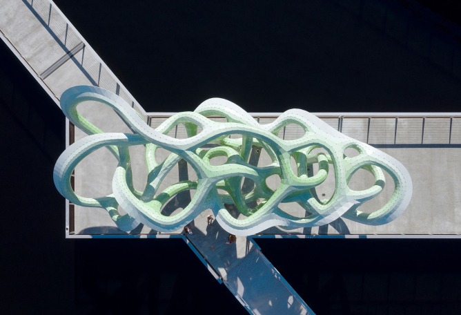 Form of Wander by Marc Fornes / Theverymany. Photograph by NAARO