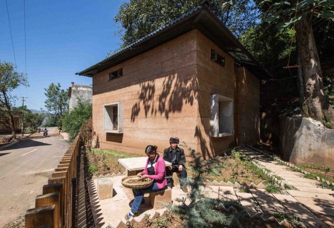 Post-Earthquake Reconstruction Project in Guangming Village by The Chinese University of Hong Kong & Kunming University of Science and Technology. Image Courtesy of World Architecture Festival