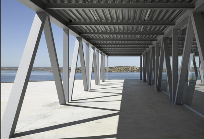 Rowing Centre. Alange, Badajoz, 2009 by JMSG. Image courtesy of Jose María Sánchez García.