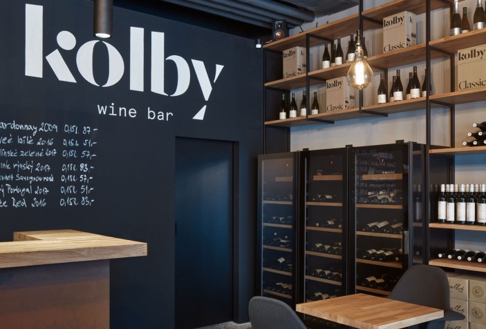 kolby wine bar by CMC Architects | METALOCUS